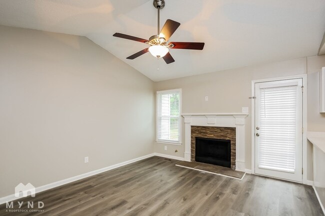 Foto del edificio - 374 Shoal Ct