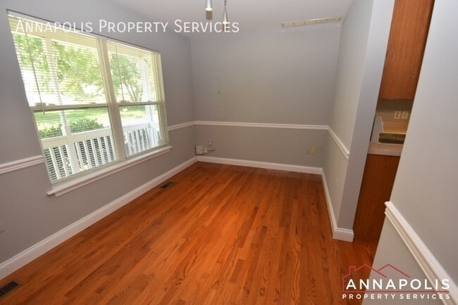 Building Photo - 1605 Rockhold Rd