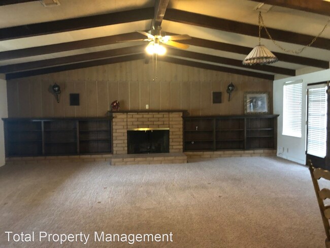 Building Photo - 3 br, 2 bath House - 1607 N Redington St