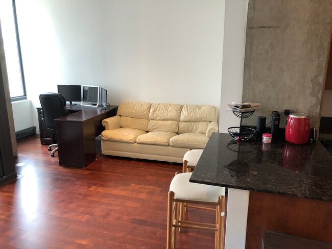 Foto del edificio - 235 W Van Buren St