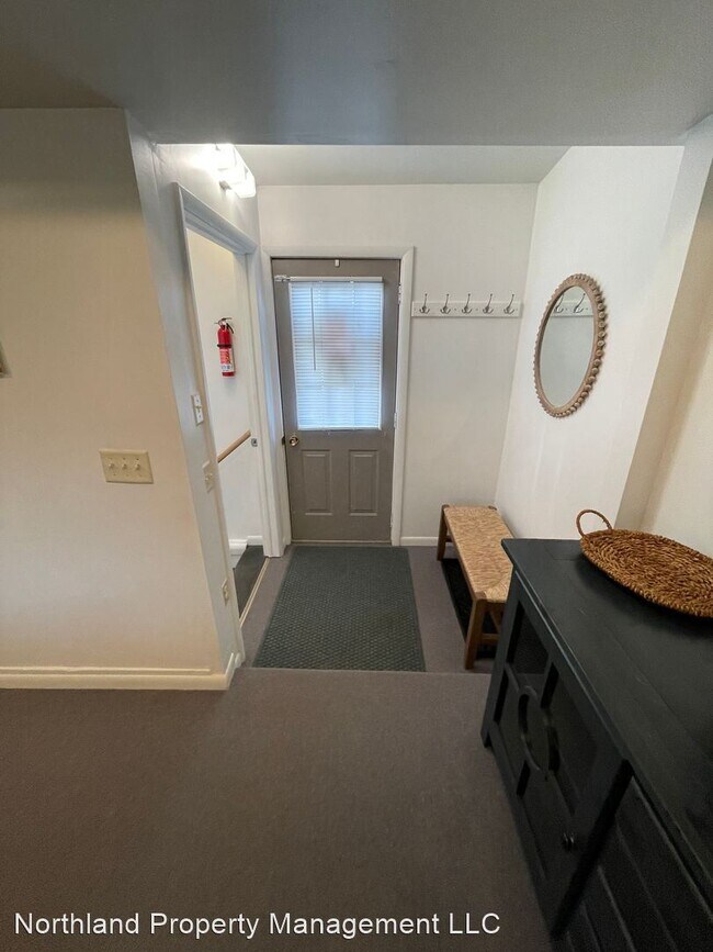 Building Photo - 1 br, 1 bath House - 822 S. Cass St