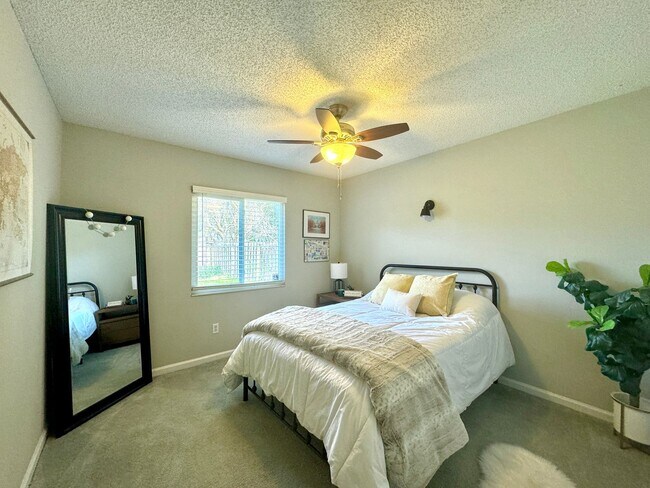 Foto del edificio - Comfortable and Stylish: Inviting 3-Bedroo...
