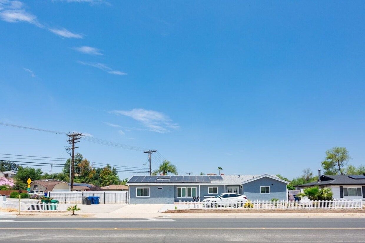 8906 Carlton Oaks Dr, Santee, CA 92071 House Rental in Santee, CA