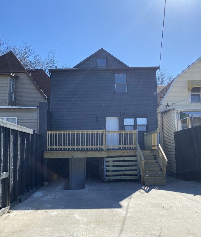 Building Photo - 3522 S Mozart St