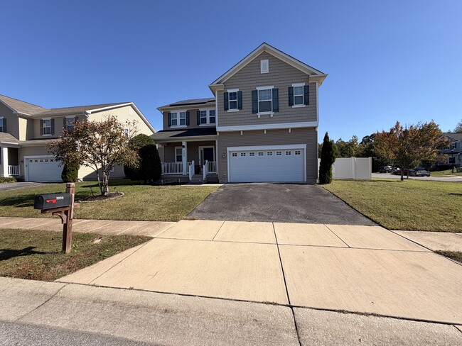 Building Photo - 2223 Kay Hill Dr