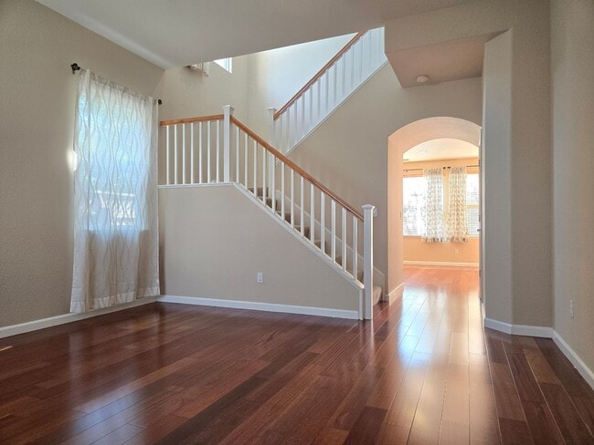 Building Photo - 2761 Gilham Way