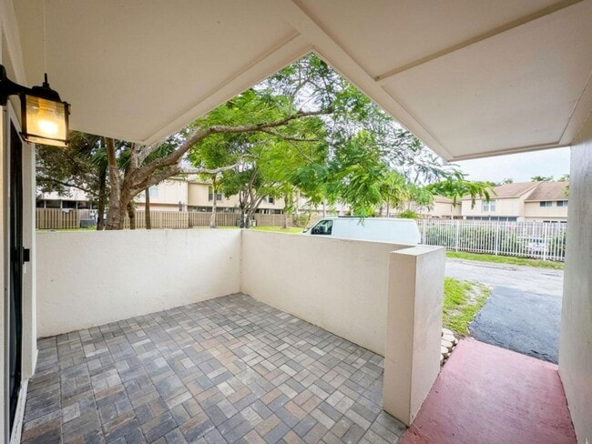 Photo - 855 NW 80TH WAY # 6 House