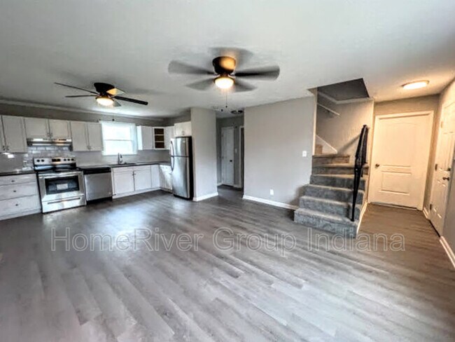 Building Photo - 520 Goyne Dr