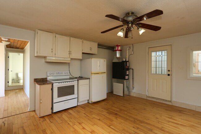 Photo du bâtiment - 1408 Clearbrook Rd