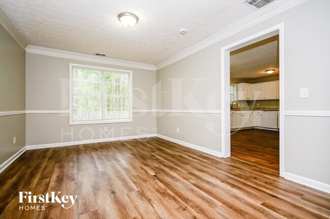 Foto del edificio - 2143 Silva Dr