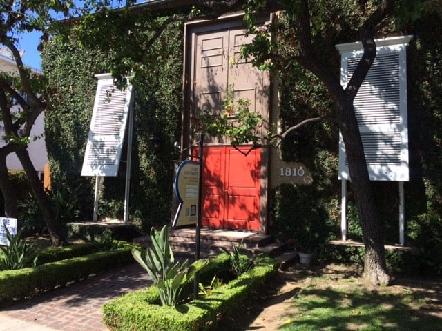 entrance - 1810 Prosser Ave