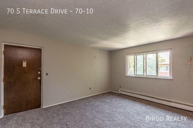 Building Photo - Cozy 1 Bed / 1 Bath APARTMENT in READING!