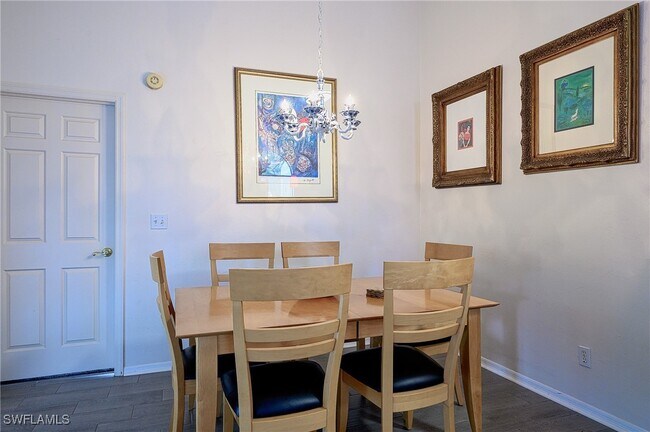 Foto del edificio - 559 Beachwalk Cir