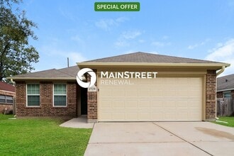 Building Photo - 17239 Glen Oaks Dr