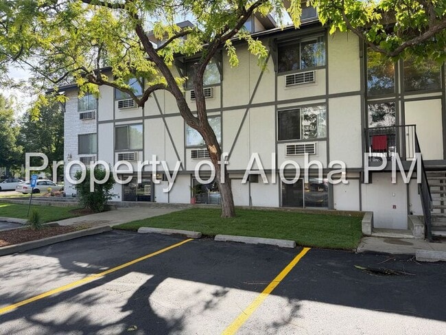 Building Photo - 337 N 17th St