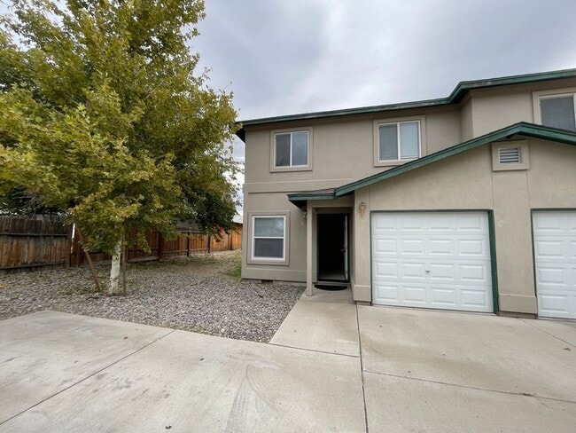 Foto del edificio - 685 Leslie Ct