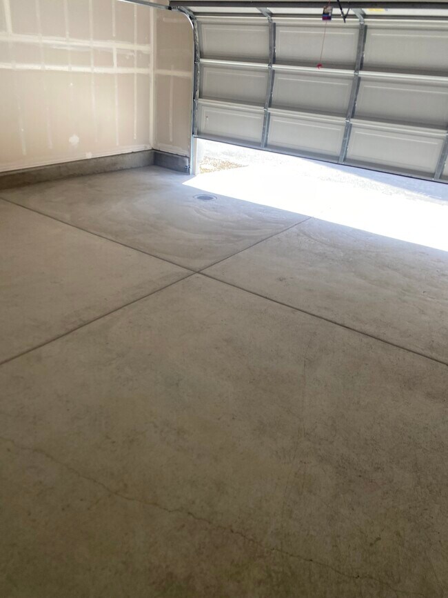 Foto del edificio - 417 Dutch Creek St