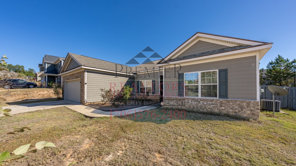 Primary Photo - 5116 Magazine Ln