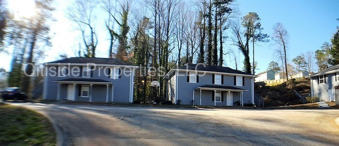 Primary Photo - 2805 White Oak Dr