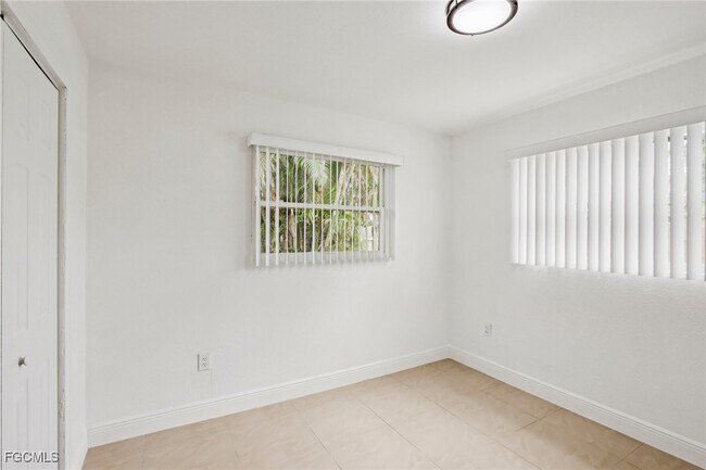 Foto del edificio - 89 Cabana Ave