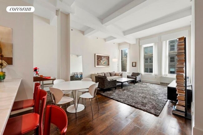 Building Photo - 260 Park Ave S