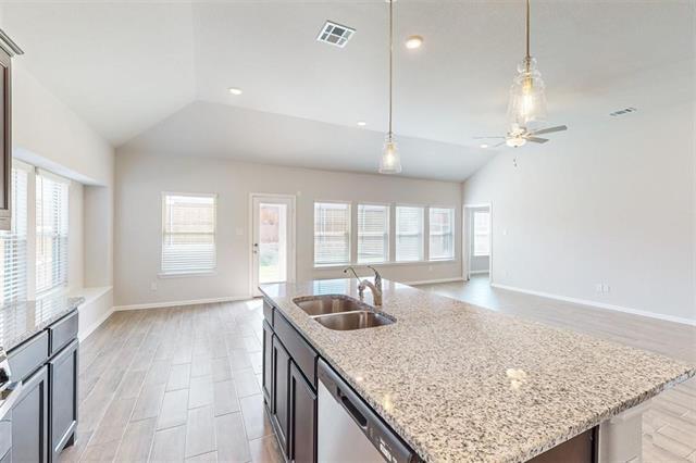 Building Photo - 14162 Birch Farm Dr