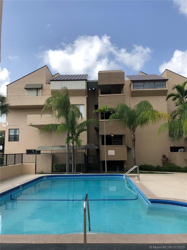 Building Photo - 10700 SW 108th Ave