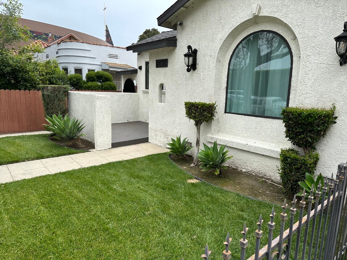 3509 S Bronson Ave Unit 3509 S Bronson Avenue, Los Angeles, CA 90018