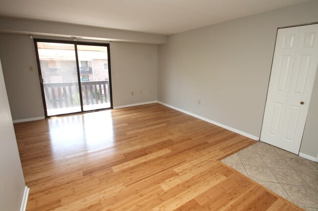 Living Room - Sandy Creek Living Room - Sandy Creek