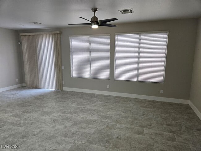 Building Photo - 993 White Glacier Ave