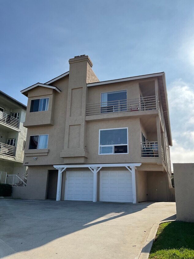 4151 Udall St, San Diego, CA 92107 Apartments in San Diego, CA