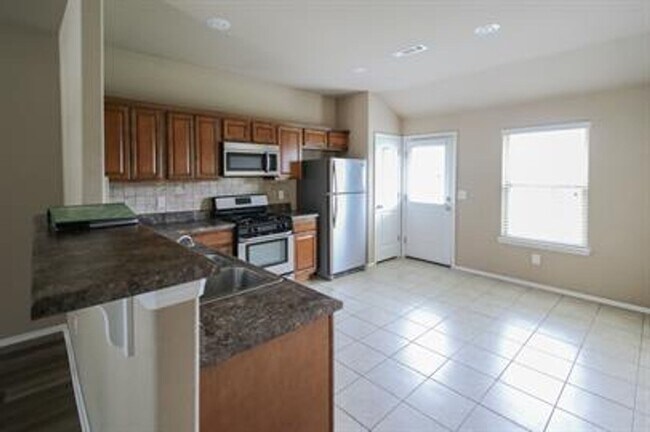 Foto del edificio - Beautiful East Fayetteville 3 bedroom/2 bath home!