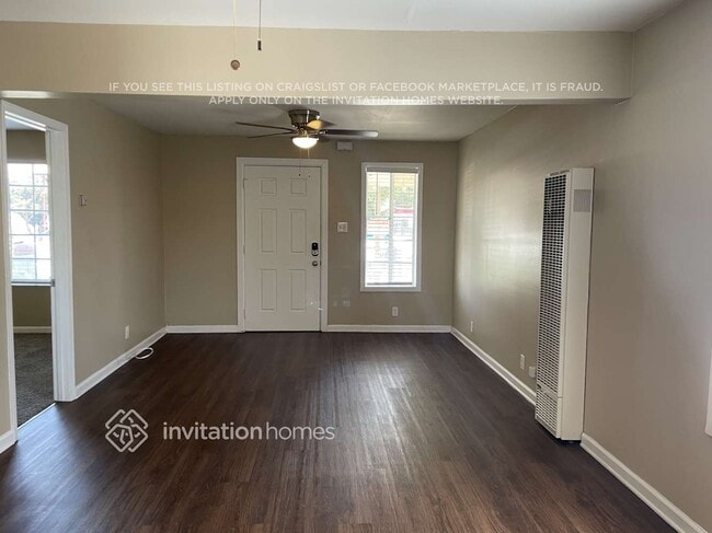 Foto del edificio - 2640 E 110th St