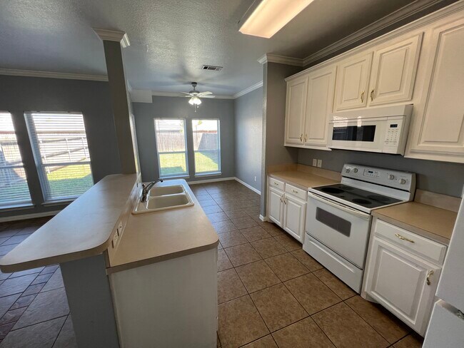 Building Photo - 5817 Blackmon Ct