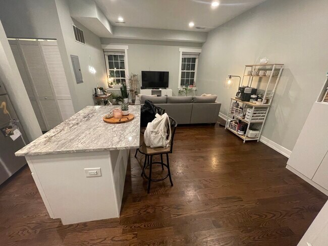 Foto del edificio - 3937 N Lincoln Ave