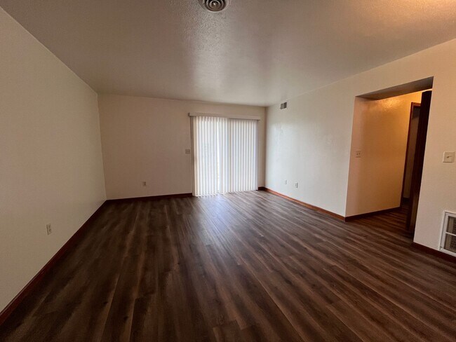 Building Photo - 207-A Tanglewood