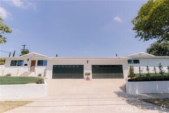 Building Photo - 2251 E 20th St
