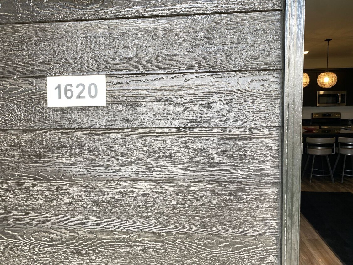 Foto principal - 1620 Hubbard Wy