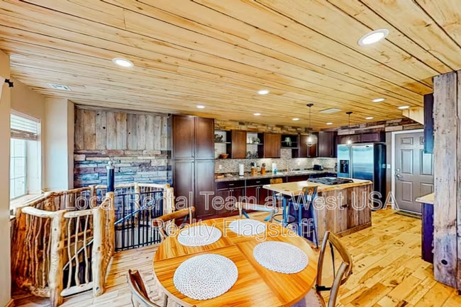 Foto del edificio - 1105 W Overland Pass Dr