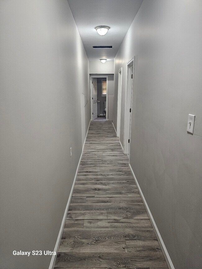 Foto del edificio - 1747 Wilson Ave