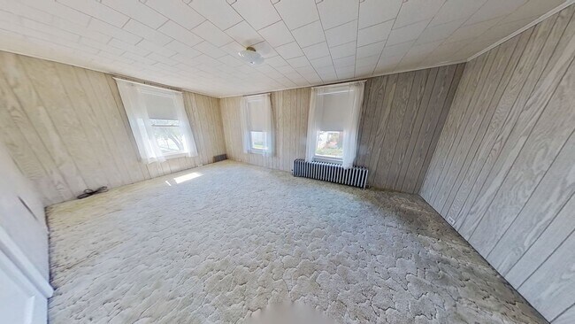 Foto del edificio - 2 Bedroom Duplex with Basement and Storage