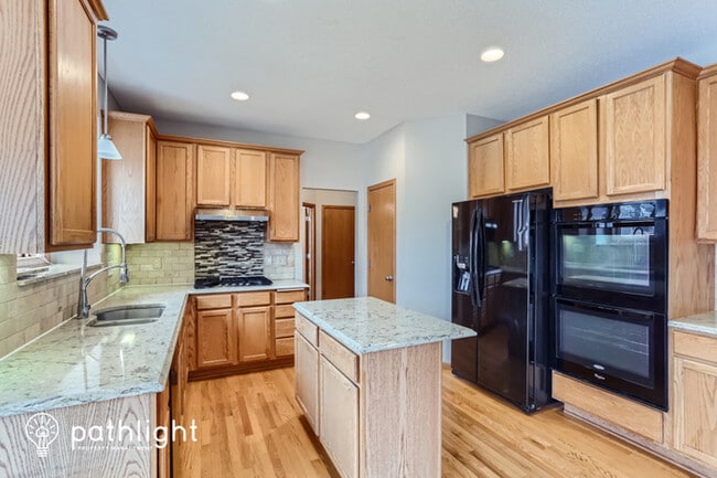 Building Photo - 10661 Golden Eagle Trail, Woodbury, MN, 55129