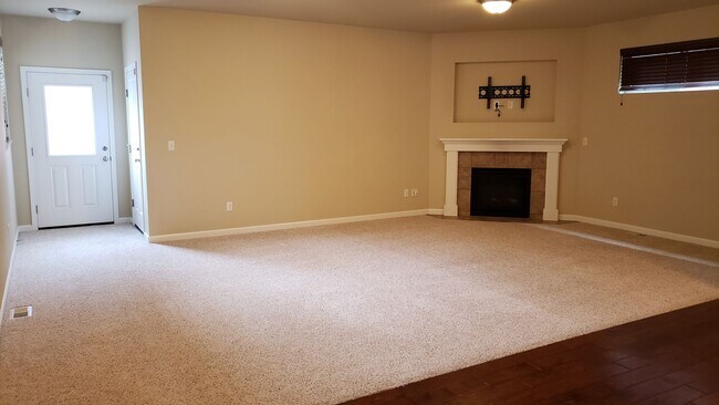 Foto del edificio - 4436 Edgewater Boulevard NE