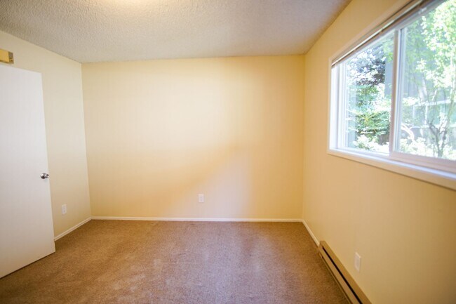 Foto del edificio - Sullivan's Gulch 1 Bed w/Hardwoods & Walk-...