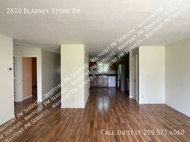 Foto del edificio - 2610 Blarney Stone Dr