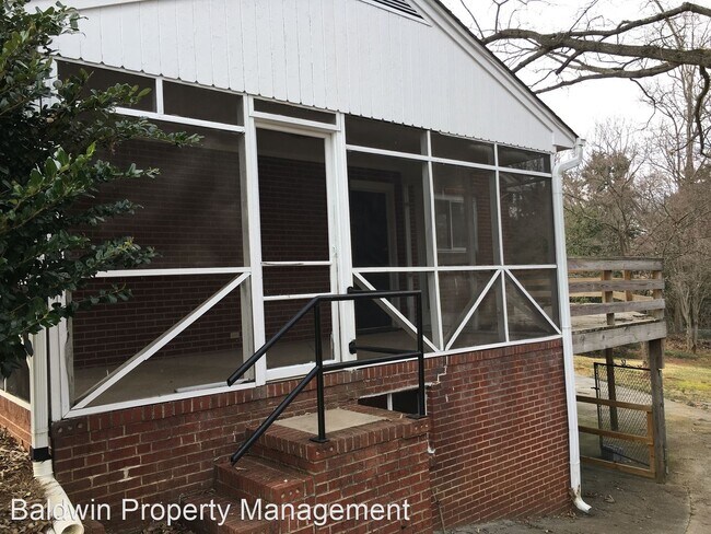 Foto del edificio - 3 br, 3 bath House - 2709 Lullington Dr.