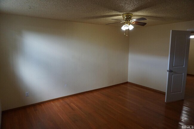 Foto del edificio - 1408 E 9th St