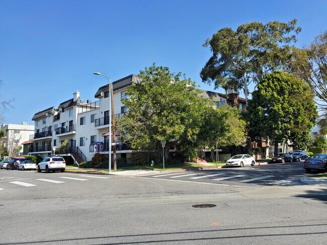 12821 Avenida Caswell. - 12821 Caswell Ave