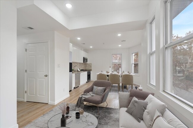 Foto del edificio - 815 S 12th St