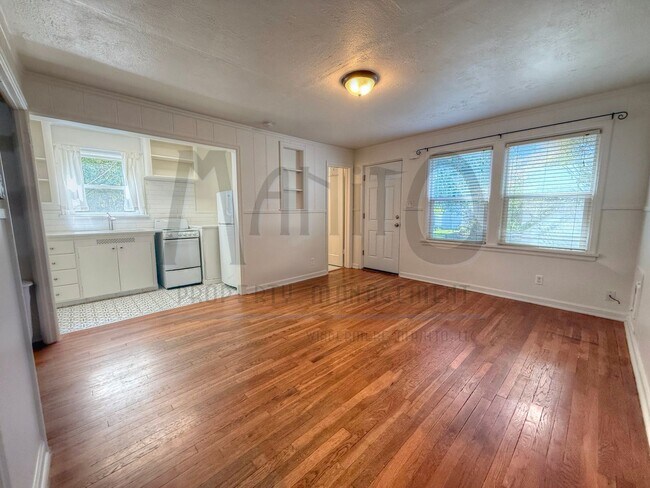 Foto del edificio - Browne's Addition Loft-Style Studio